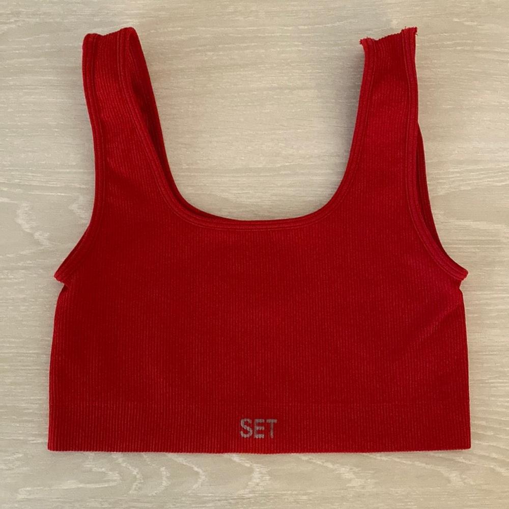 Set Active Box Cut Sports Bra Red Size: XS